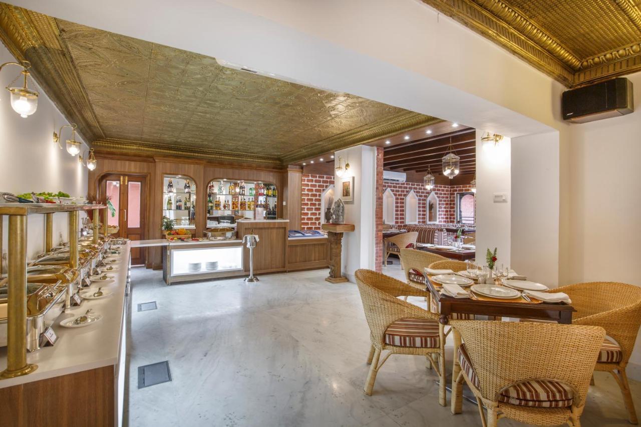 Hotel Manaslu Катманду Экстерьер фото